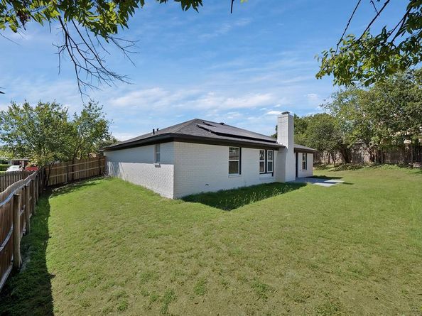 1132  Judy Avenue , Benbrook Texas 76126
