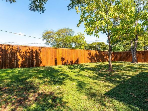 314 N Jester Avenue , Dallas Texas 75211