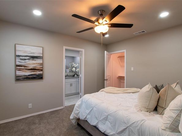 314 N Jester Avenue , Dallas Texas 75211