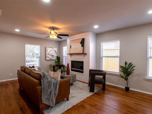 314 N Jester Avenue , Dallas Texas 75211