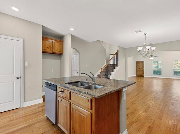 700 N Irving Heights Drive , Irving Texas 75061