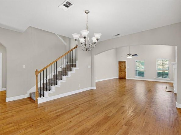 700 N Irving Heights Drive , Irving Texas 75061