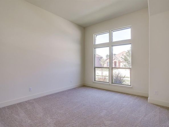 928  Arkan Lane , Fort Worth Texas 76120