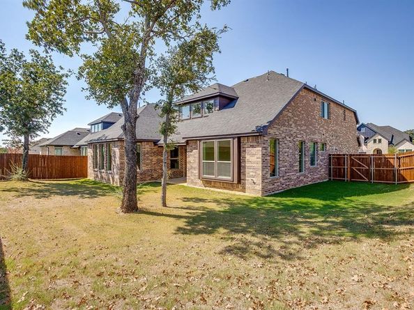 928  Arkan Lane , Fort Worth Texas 76120