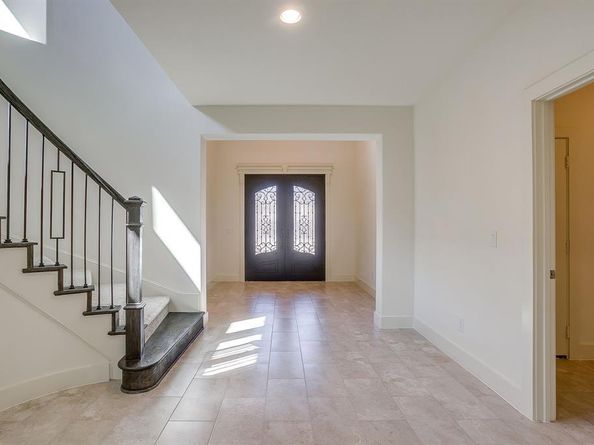 928  Arkan Lane , Fort Worth Texas 76120