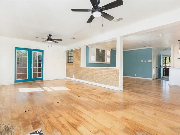 204 W Park Street , Little Elm Texas 75068