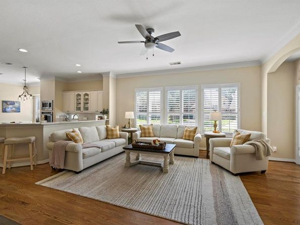 7961  Glade Creek Court , Dallas Texas 75218