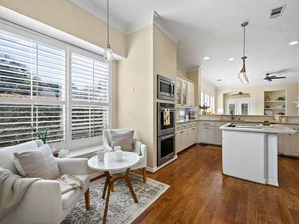 7961  Glade Creek Court , Dallas Texas 75218