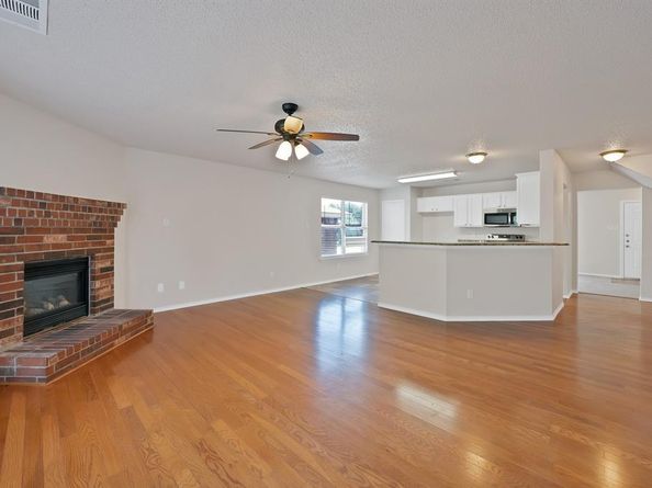 785  Eldorado Drive , DeSoto Texas 75115