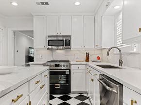 4684 S Versailles Avenue , Highland Park Texas 75209