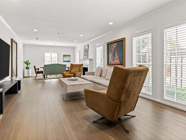 4684 S Versailles Avenue , Highland Park Texas 75209