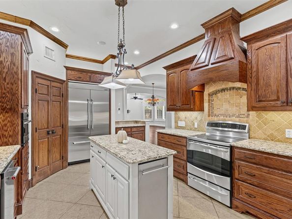 6207  Walnut Hill Lane , Dallas Texas 75230