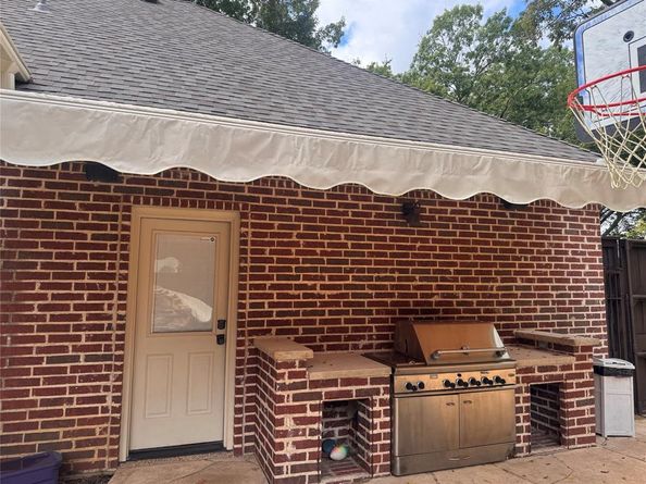 6207  Walnut Hill Lane , Dallas Texas 75230