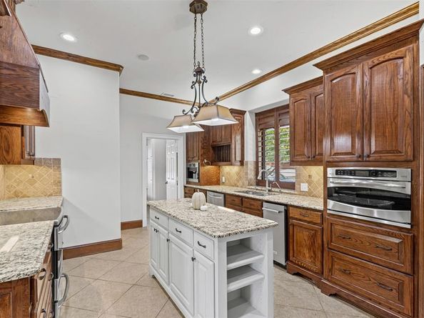 6207  Walnut Hill Lane , Dallas Texas 75230