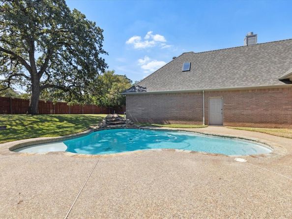 1008  Ohio Court , Kennedale Texas 76060