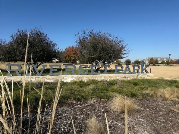 1633  Dewberry Lane , Garland Texas 75042