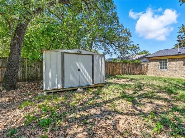 12512  Shorecrest Lane , Balch Springs Texas 75180