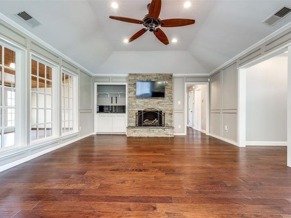 1020  Nottingham Drive , Carrollton Texas 75007