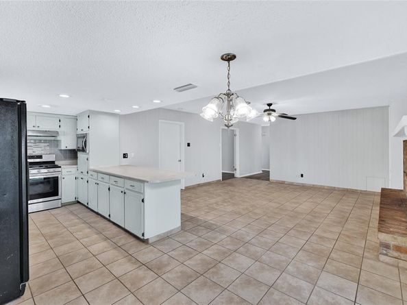 1515  Senter Road , Irving Texas 75060