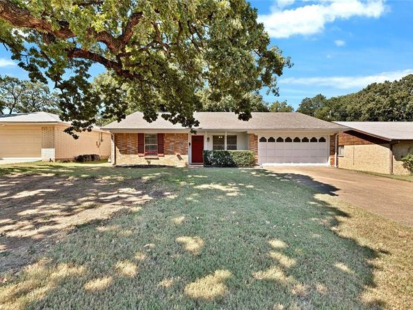 1515  Senter Road , Irving Texas 75060