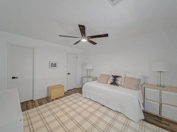 4623  Country Creek Drive  1046, Dallas Texas 75236