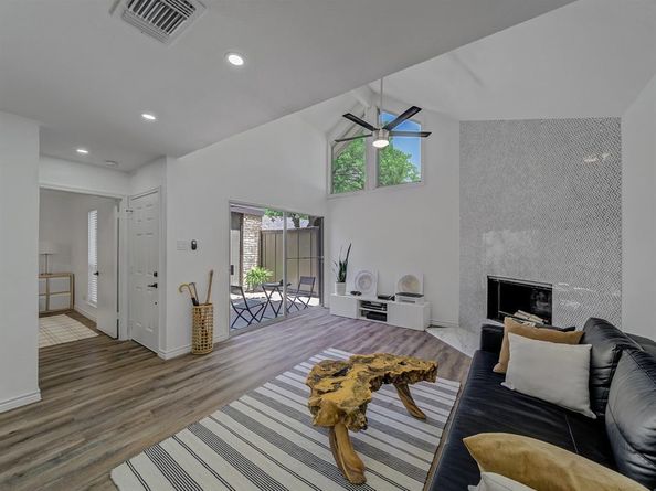 4623  Country Creek Drive  1046, Dallas Texas 75236