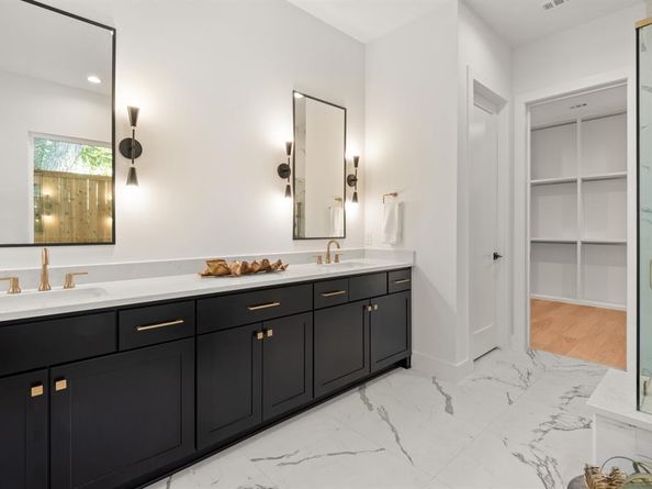 10321  Lanshire Drive , Dallas Texas 75238