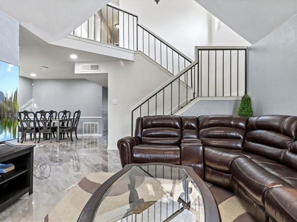4002  Bond Street , Rowlett Texas 75088