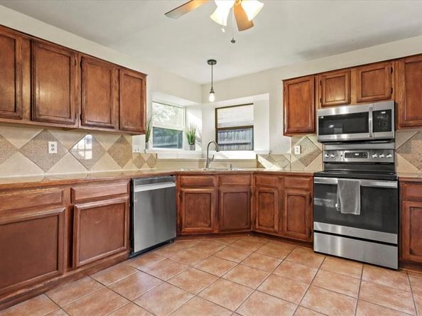 4002  Bond Street , Rowlett Texas 75088