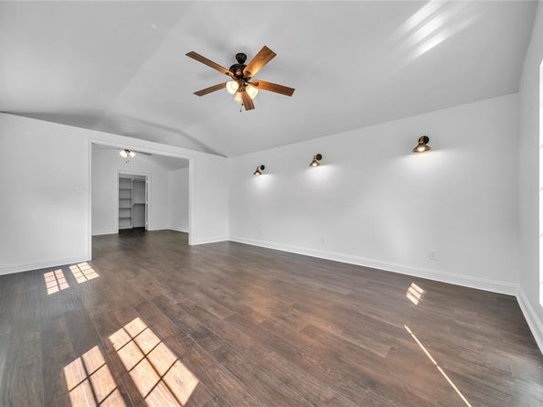2507  Emmett Street , Dallas Texas 75211