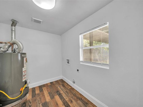 2507  Emmett Street , Dallas Texas 75211