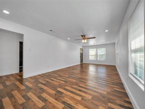 2507  Emmett Street , Dallas Texas 75211