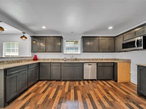 2507  Emmett Street , Dallas Texas 75211