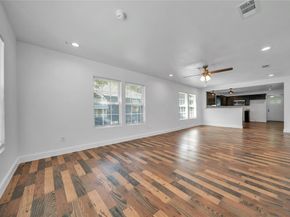 2507  Emmett Street , Dallas Texas 75211