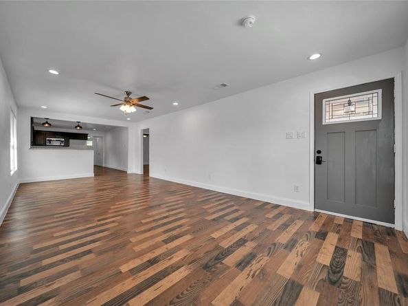 2507  Emmett Street , Dallas Texas 75211