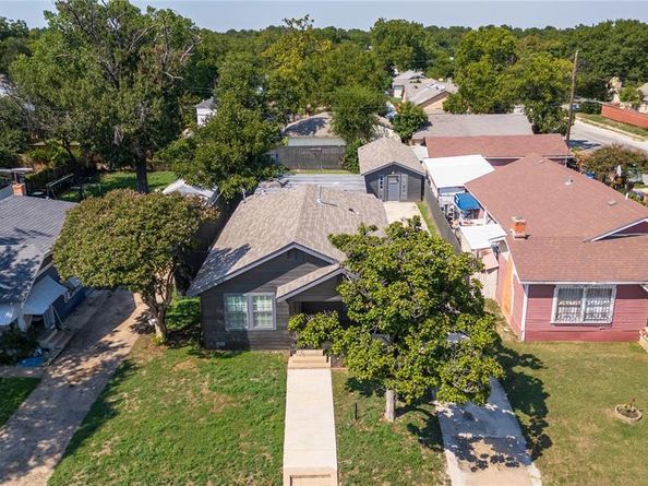 2507  Emmett Street , Dallas Texas 75211