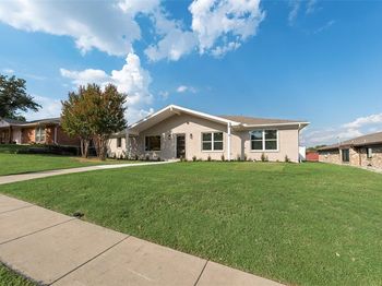 1632  Merrimac Trail 
