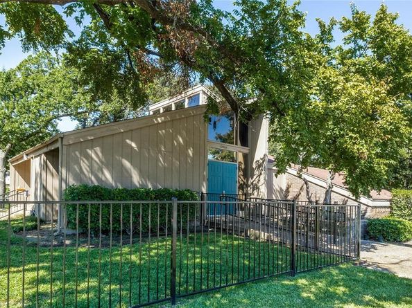 11826  Leisure Drive , Dallas Texas 75243