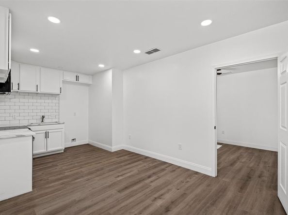 11832  Cromwell Drive , Dallas Texas 75234