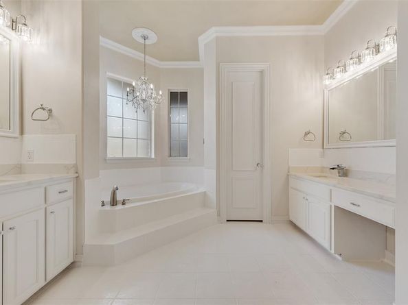 255  Yankee Creek Road , Heath Texas 75032