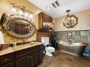 500  Throckmorton Street  3512, Fort Worth Texas 76102