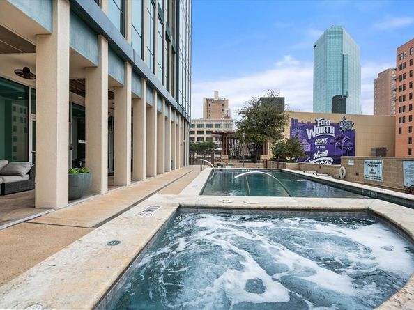 500  Throckmorton Street  3512, Fort Worth Texas 76102