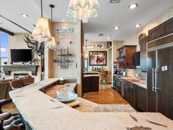 500  Throckmorton Street  3512, Fort Worth Texas 76102