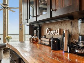 500  Throckmorton Street  3512, Fort Worth Texas 76102