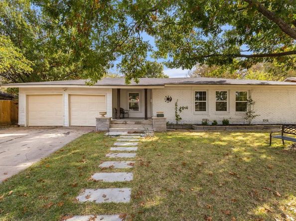 4809  waldron Avenue , Fort Worth Texas 76133