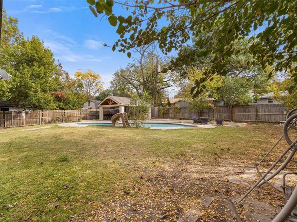 4809  waldron Avenue , Fort Worth Texas 76133