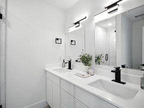 312 N Lancaster Avenue  Bldg 1, Dallas Texas 75203