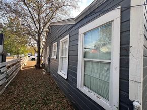 3705 S Littlejohn Avenue , Fort Worth Texas 76105