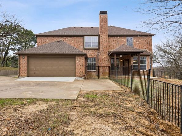2770 S Lakeview Drive , Cedar Hill Texas 75104