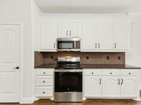 2770 S Lakeview Drive , Cedar Hill Texas 75104